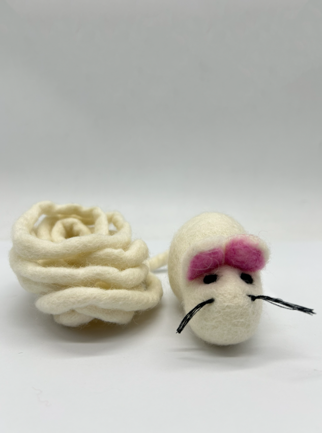 Hand-Felted Wool Mouse Cat Teaser Toy – Eco-Friendly Organic Pet Toy